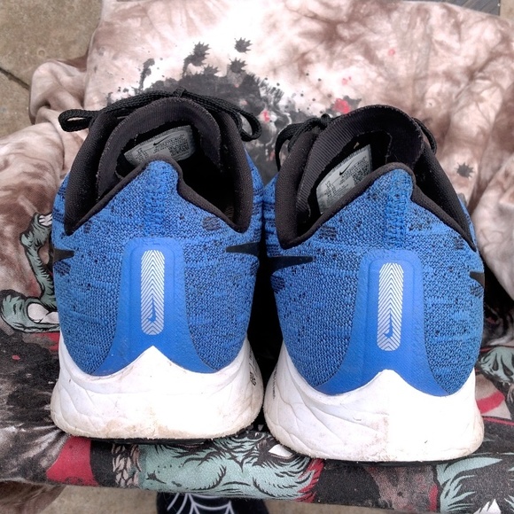 Nike running shoes - Picture 3 of 4